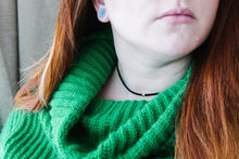 Load image into Gallery viewer, Choker with Bead
